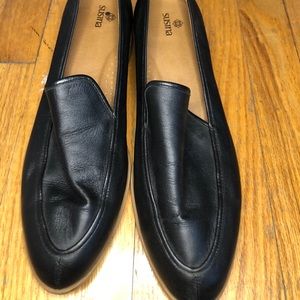 Susina black loafer size 11